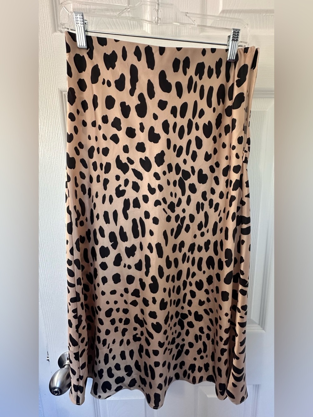 Slip skirt Cheetah, Leopard- size Large- NWT- Amour Vogue
